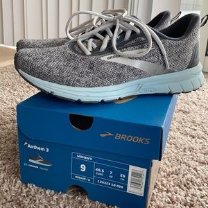 Brooks Anthem 3 running shoes